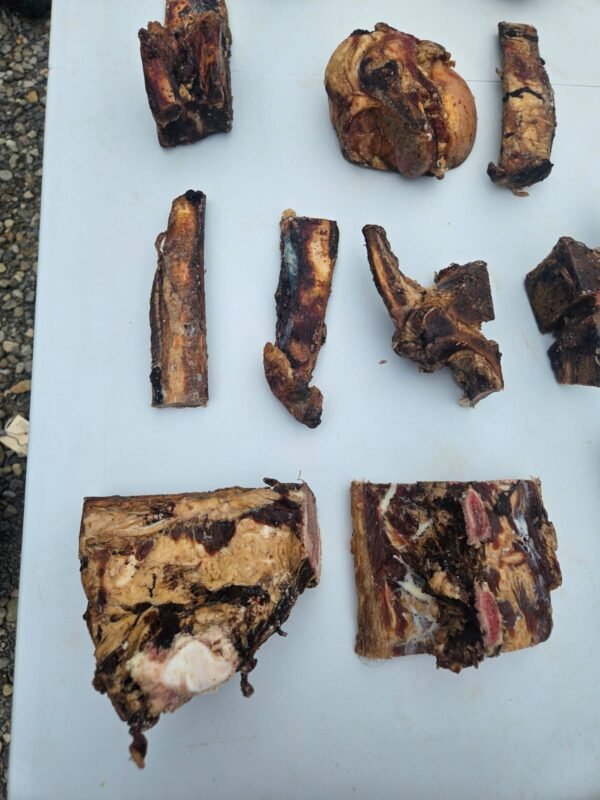 Medium Bag 2 lb assorted hickory smoked bones.